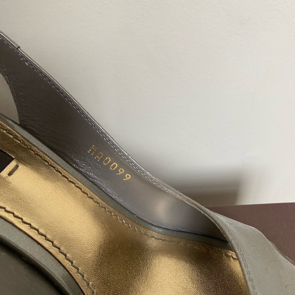 Louis Vuitton heels - Picture 7 of 11